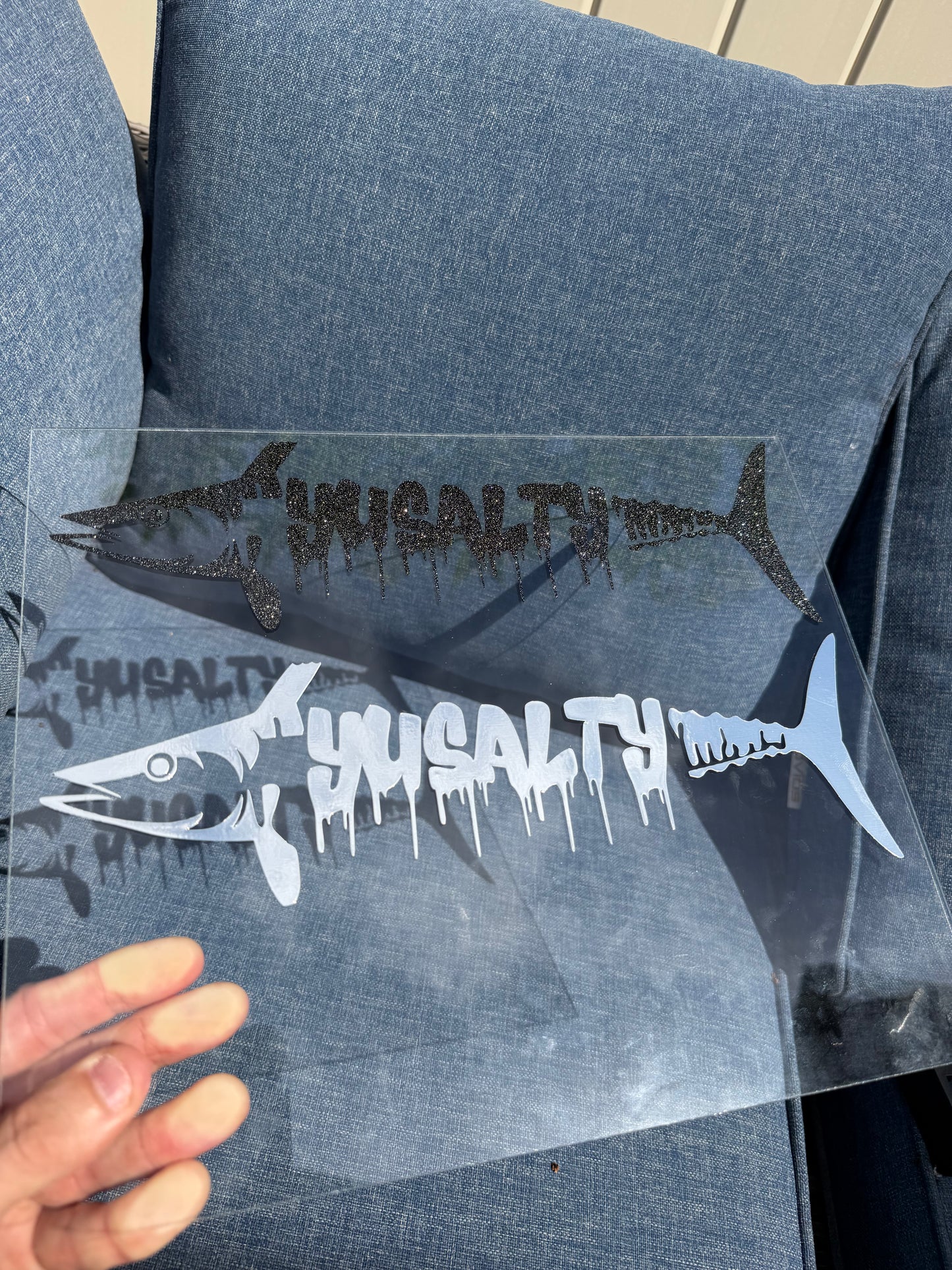 YUSALTY Ono Drip Font Fish Decal