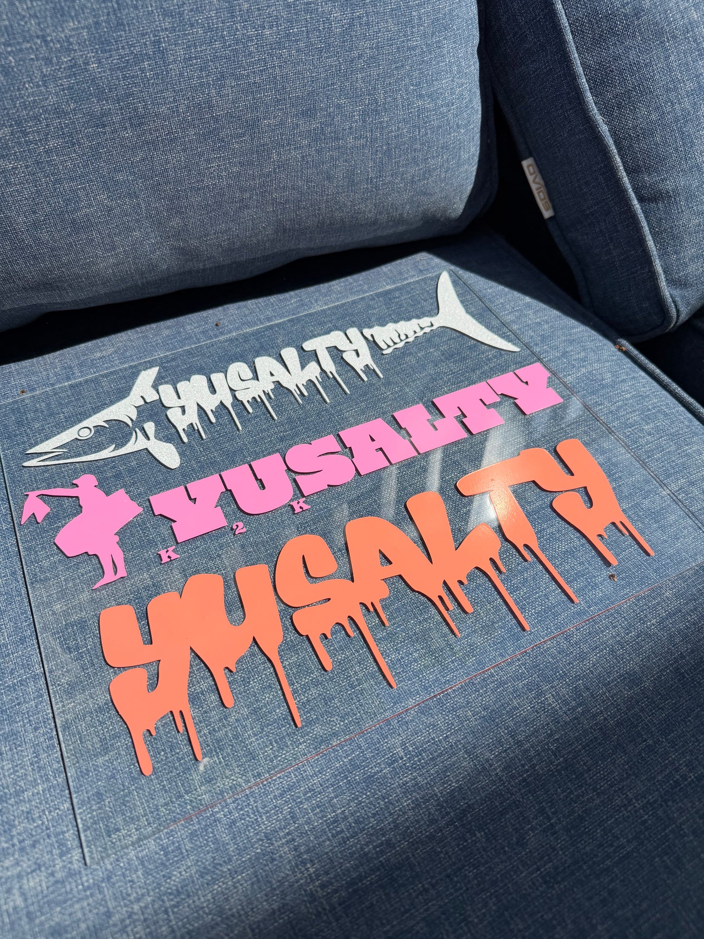 YUSALTY Ono Drip Font Fish Decal