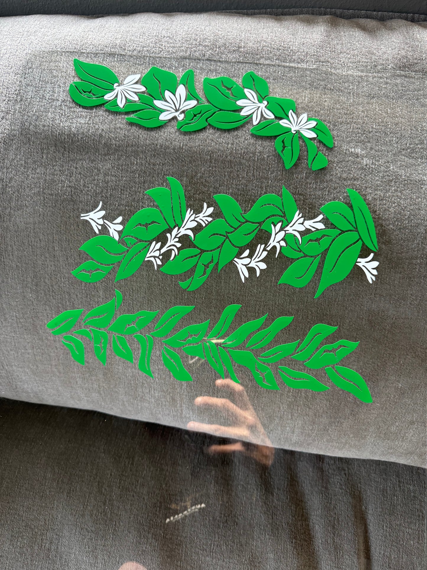 Iwa Bird Leaf Outline Stickers